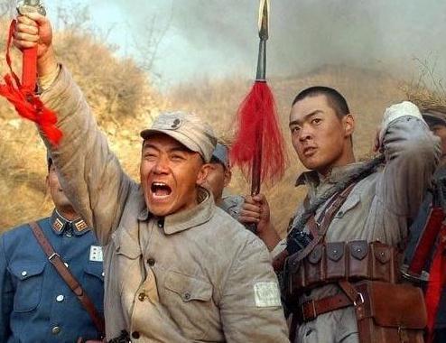 中国传媒铁热播！《新亮剑》持续掀起热潮，触动千万观众心弦，引领新时代正能量风向！